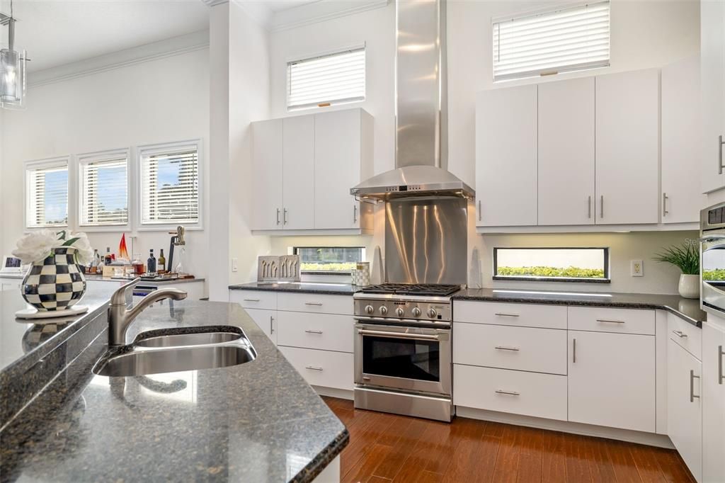 Active With Contract: $1,119,000 (3 beds, 3 baths, 2674 Square Feet)