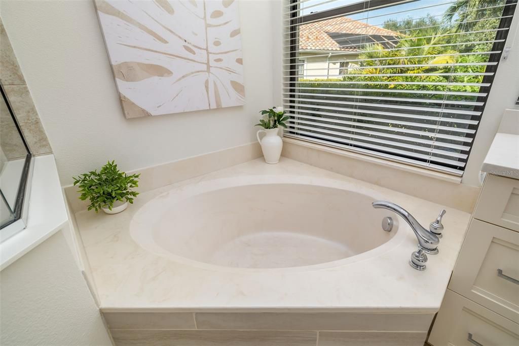 Active With Contract: $1,119,000 (3 beds, 3 baths, 2674 Square Feet)