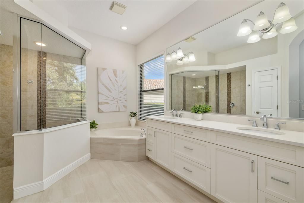 Active With Contract: $1,119,000 (3 beds, 3 baths, 2674 Square Feet)