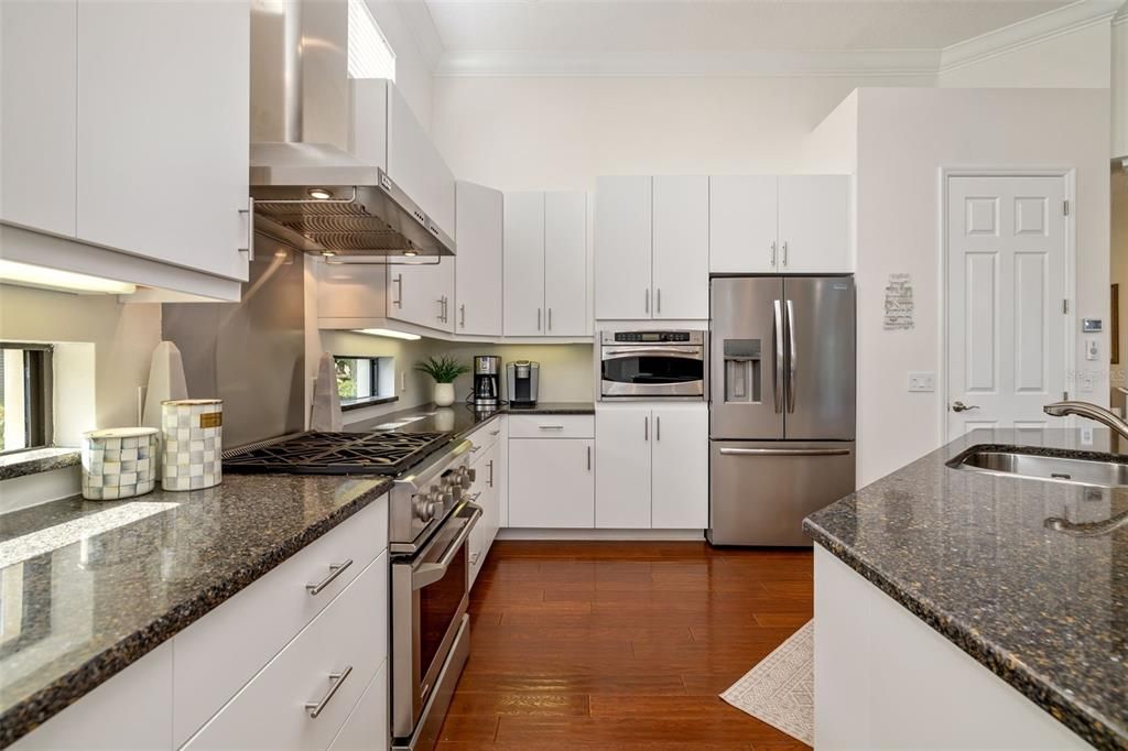 Active With Contract: $1,119,000 (3 beds, 3 baths, 2674 Square Feet)