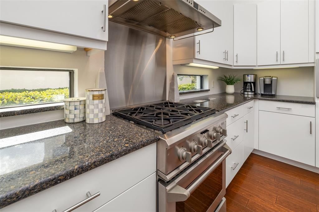 Active With Contract: $1,119,000 (3 beds, 3 baths, 2674 Square Feet)