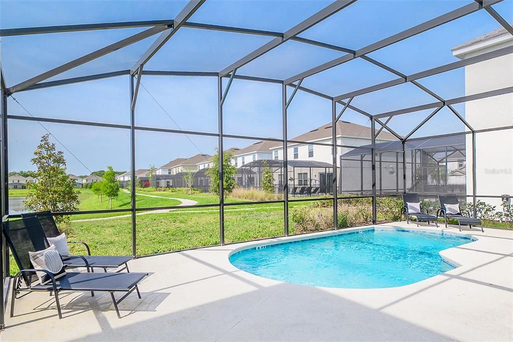 待售: $670,000 (8 贝兹, 5 浴室, 3248 平方英尺)