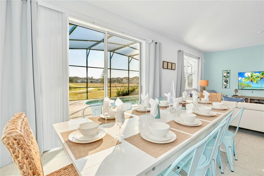 待售: $670,000 (8 贝兹, 5 浴室, 3248 平方英尺)