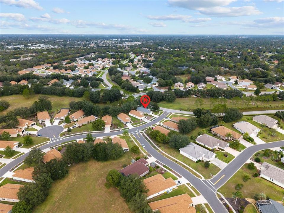 合同活跃: $229,000 (2 贝兹, 2 浴室, 1280 平方英尺)