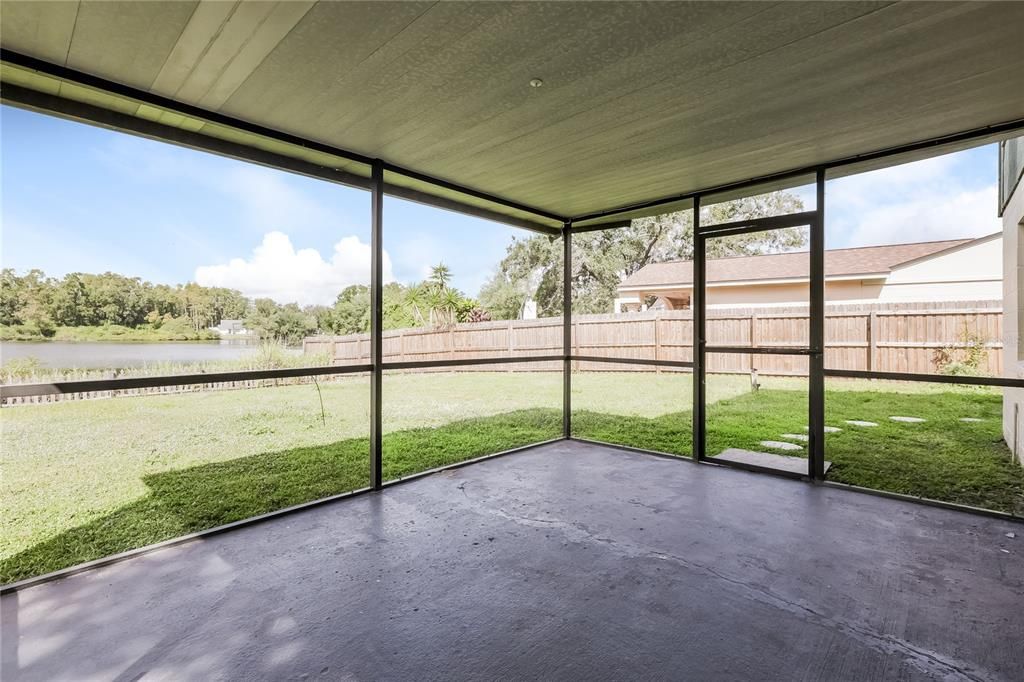 Activo con contrato: $349,000 (3 camas, 2 baños, 1407 Pies cuadrados)