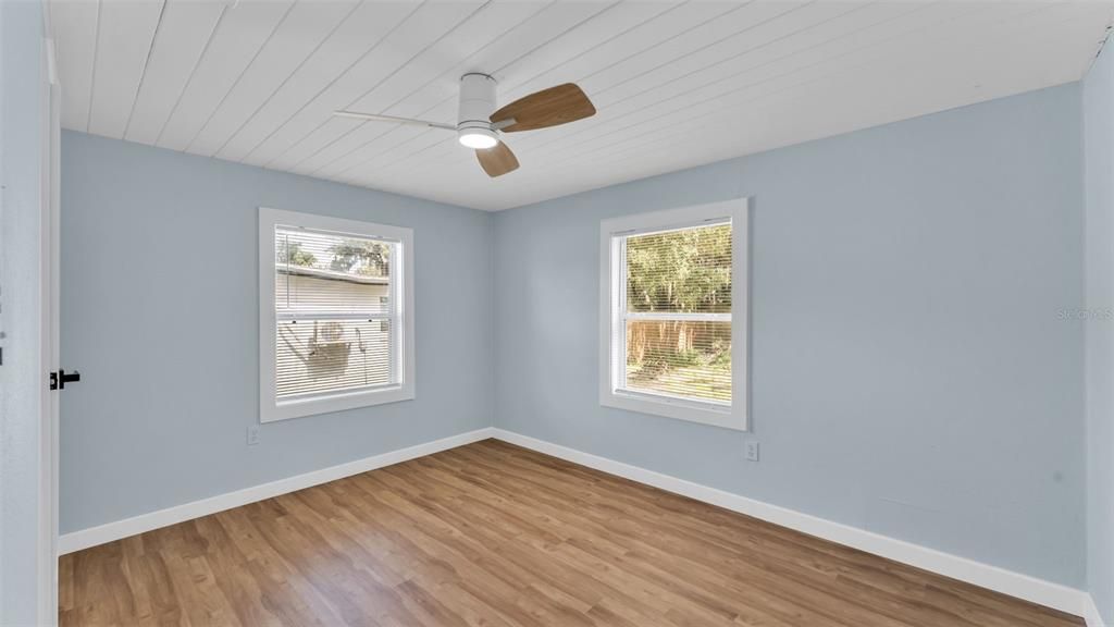 Active With Contract: $319,500 (3 beds, 2 baths, 1432 Square Feet)