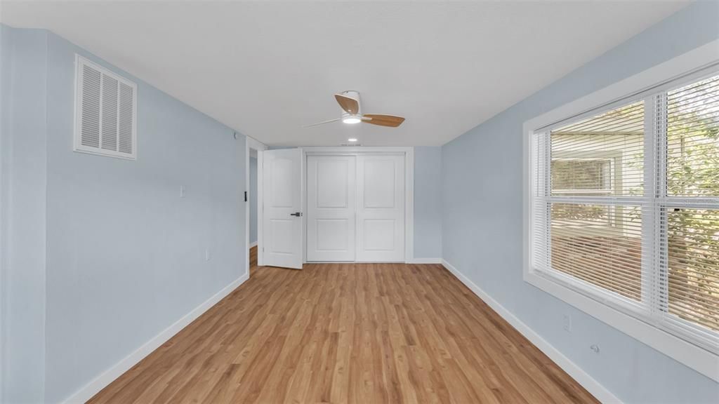 Active With Contract: $319,500 (3 beds, 2 baths, 1432 Square Feet)