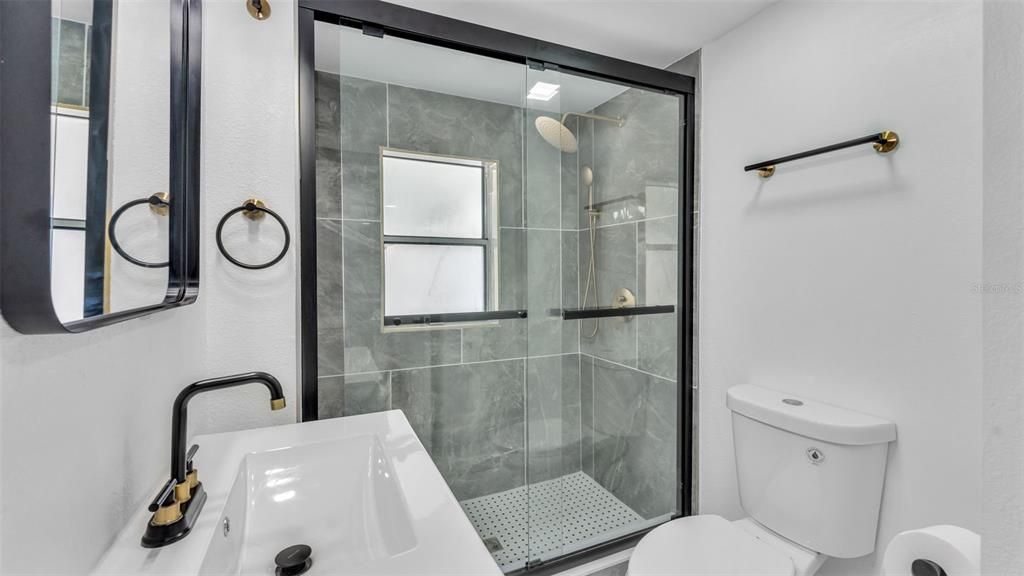 Active With Contract: $319,500 (3 beds, 2 baths, 1432 Square Feet)