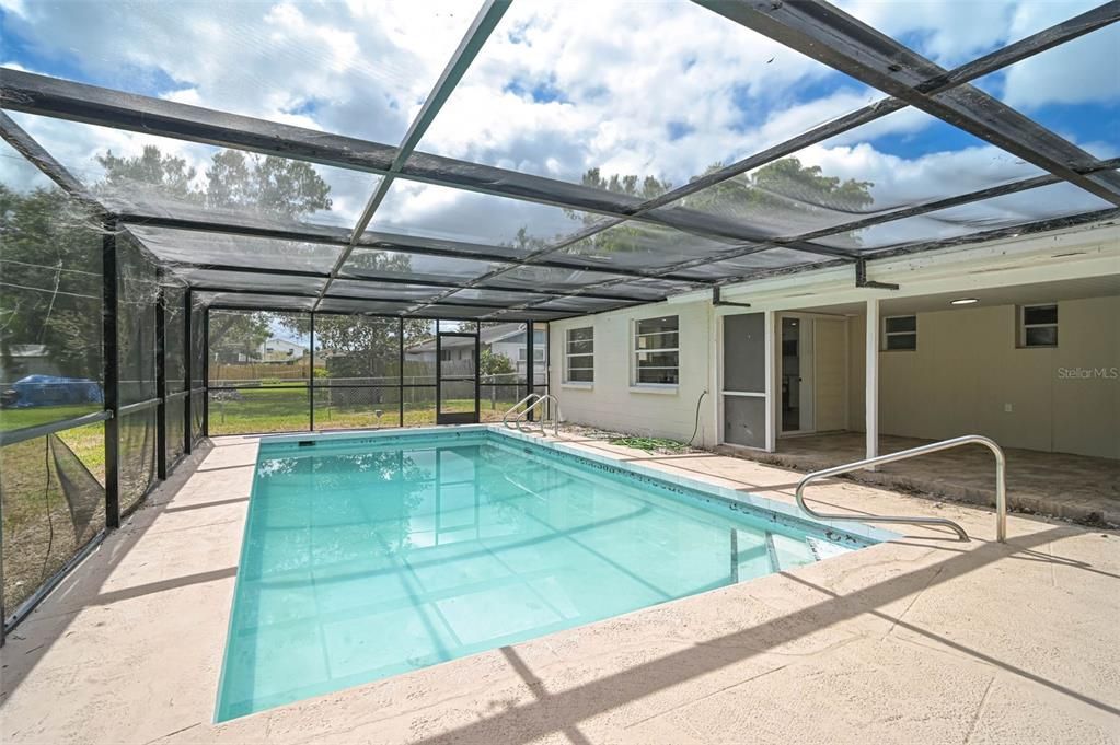 Activo con contrato: $399,000 (3 camas, 2 baños, 1269 Pies cuadrados)