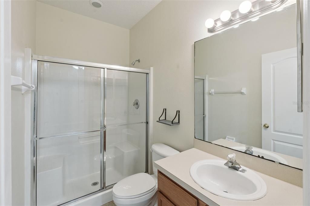 待售: $350,000 (3 贝兹, 2 浴室, 1192 平方英尺)