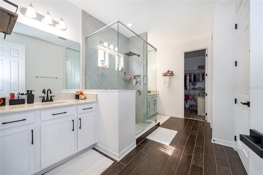 En Renta: $3,000 (4 camas, 2 baños, 2099 Pies cuadrados)