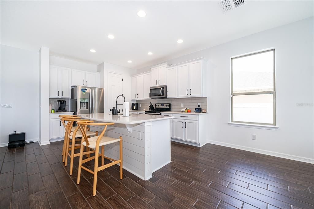 En Renta: $3,000 (4 camas, 2 baños, 2099 Pies cuadrados)