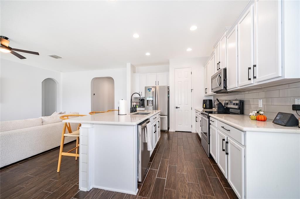 En Renta: $3,000 (4 camas, 2 baños, 2099 Pies cuadrados)