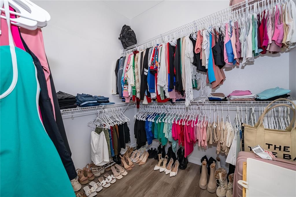 En Renta: $3,000 (4 camas, 2 baños, 2099 Pies cuadrados)