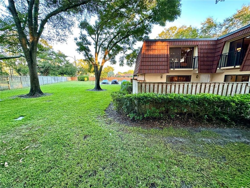 На продажу: $254,000 (2 спален, 2 ванн, 1344 Квадратных фут)