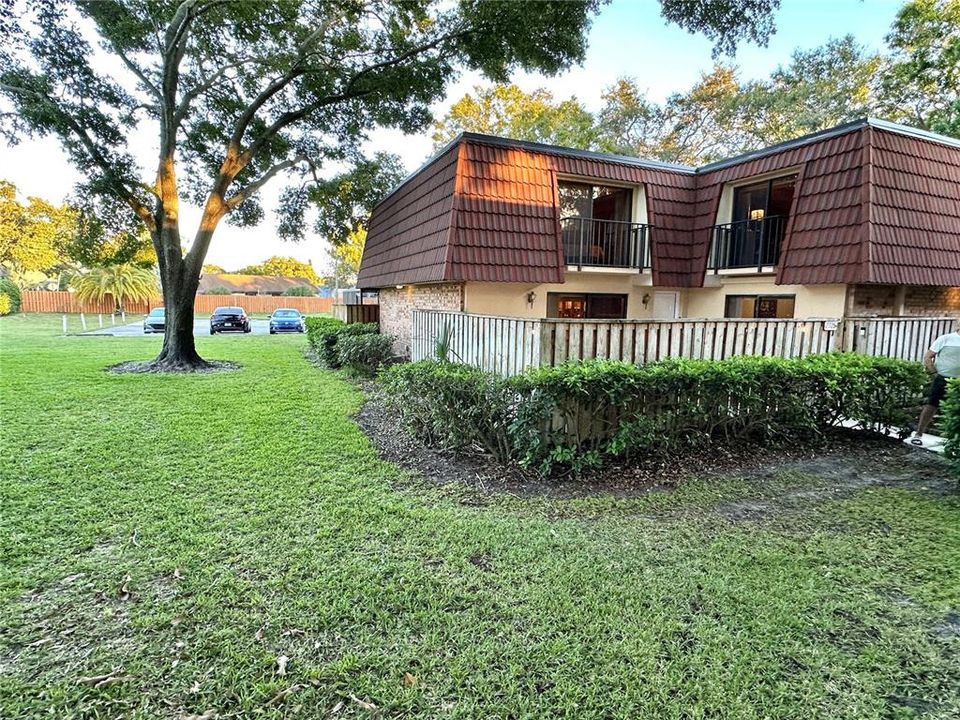 На продажу: $254,000 (2 спален, 2 ванн, 1344 Квадратных фут)