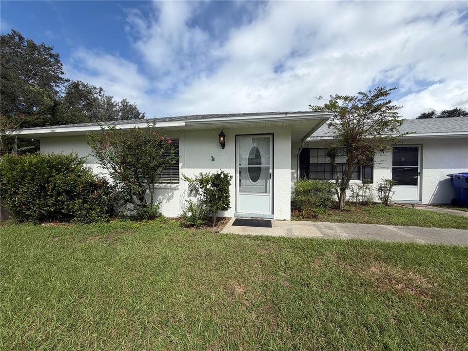 出租: $1,495 (2 贝兹, 1 浴室, 936 平方英尺)