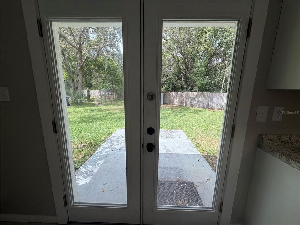 出租: $1,495 (2 贝兹, 1 浴室, 936 平方英尺)