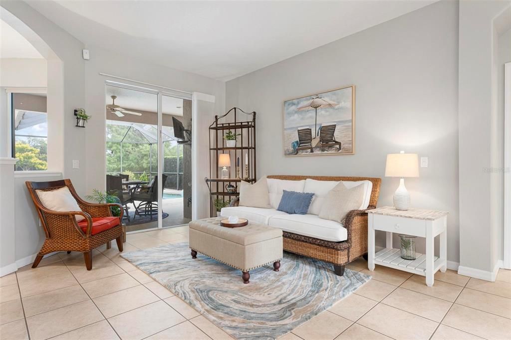 Под контрактом: $639,900 (4 спален, 3 ванн, 2401 Квадратных фут)