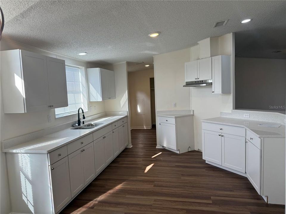 En Venta: $269,000 (3 camas, 2 baños, 1836 Pies cuadrados)