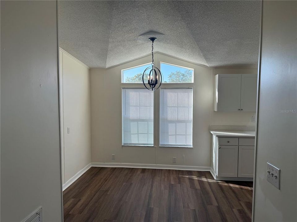 En Venta: $269,000 (3 camas, 2 baños, 1836 Pies cuadrados)