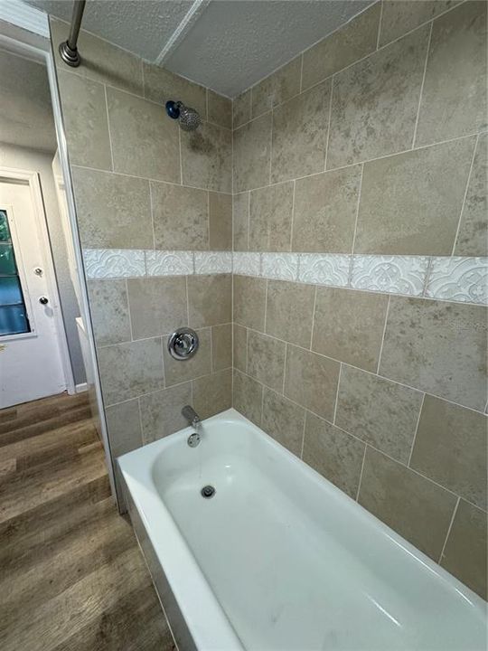 На продажу: $159,900 (3 спален, 1 ванн, 1020 Квадратных фут)