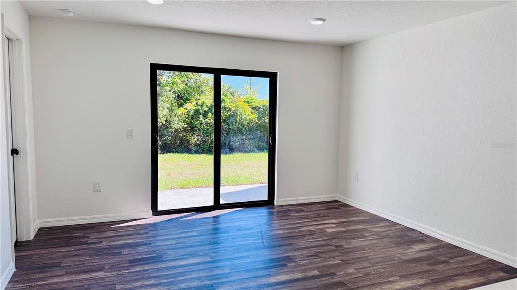 En Venta: $520,000 (6 camas, 0 baños, 2200 Pies cuadrados)