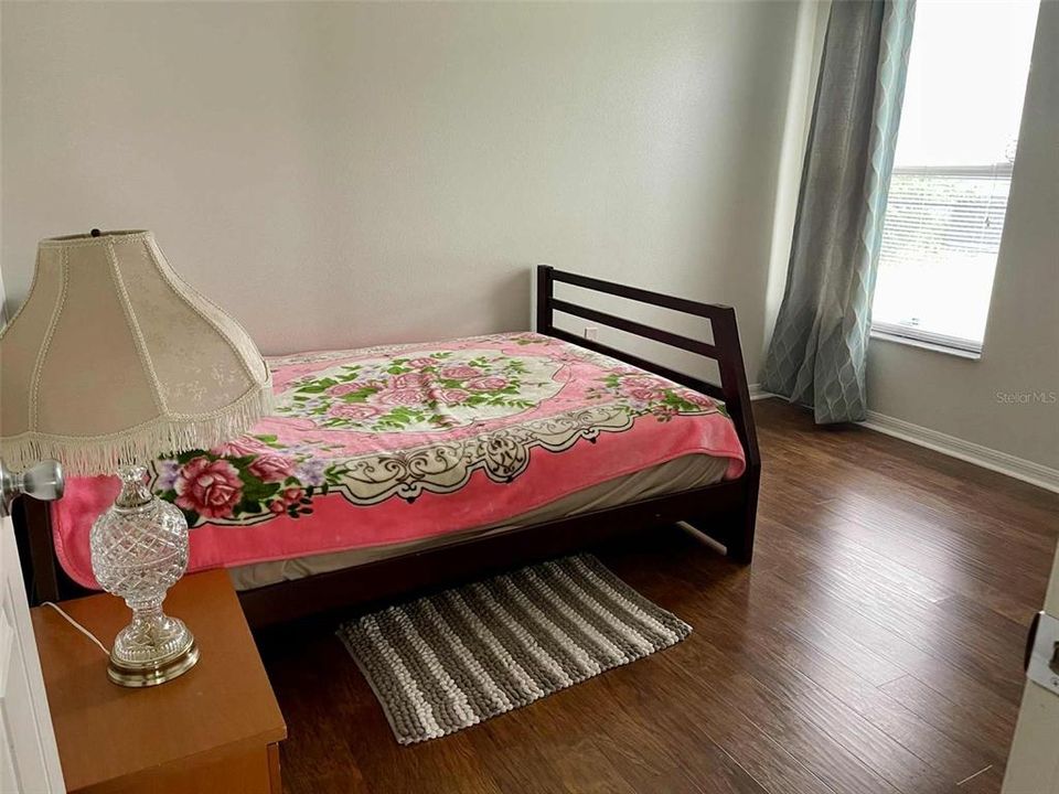 En Renta: $900 (2 camas, 2 baños, 2113 Pies cuadrados)