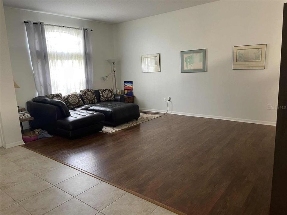 En Renta: $900 (2 camas, 2 baños, 2113 Pies cuadrados)