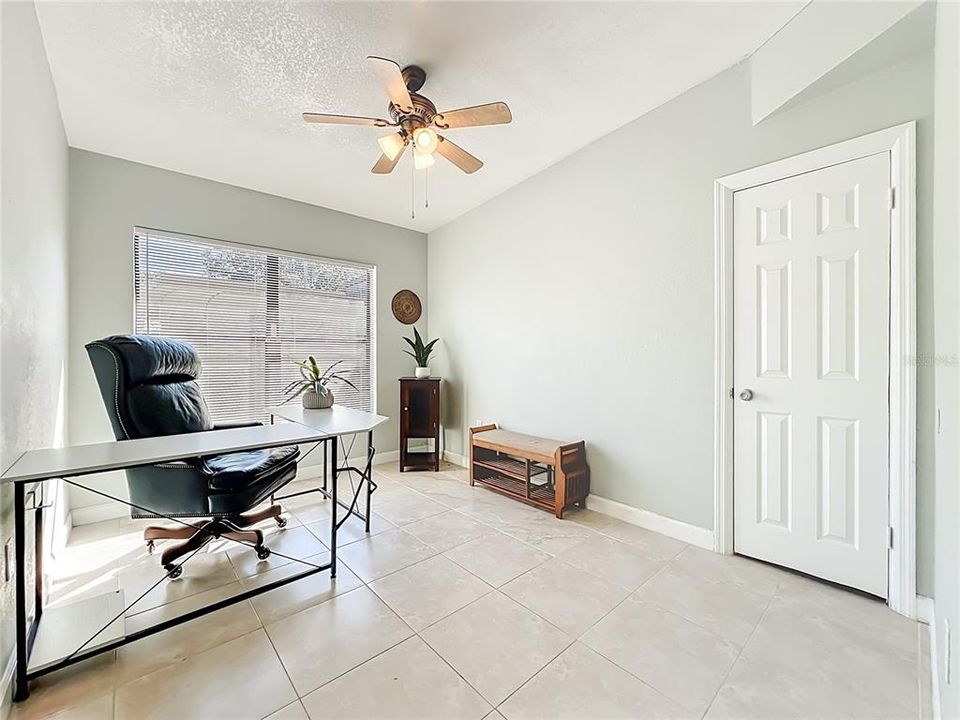 Active With Contract: $335,000 (3 beds, 2 baths, 1200 Square Feet)