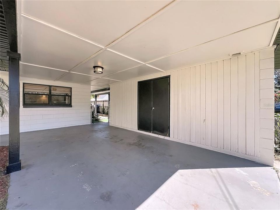 Active With Contract: $335,000 (3 beds, 2 baths, 1200 Square Feet)