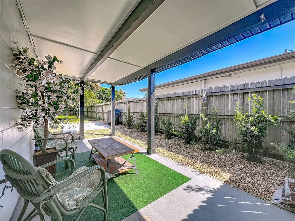 Active With Contract: $335,000 (3 beds, 2 baths, 1200 Square Feet)