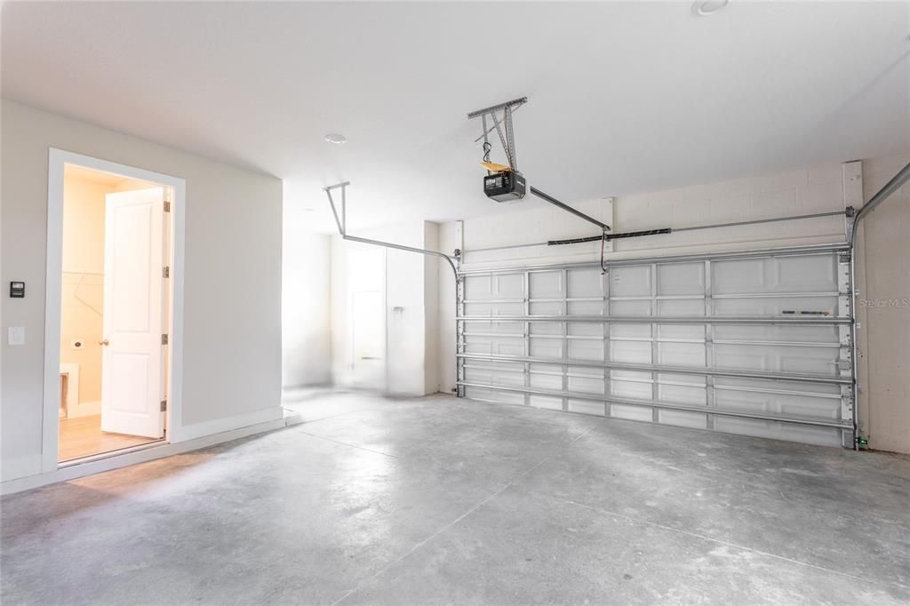 For Sale: $359,000 (3 beds, 2 baths, 2003 Square Feet)