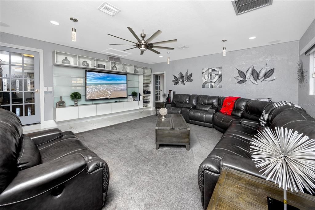 En Venta: $499,000 (4 camas, 2 baños, 2513 Pies cuadrados)