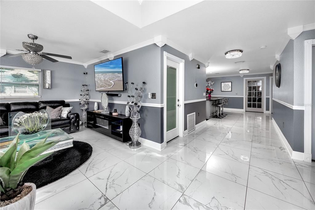 En Venta: $499,000 (4 camas, 2 baños, 2513 Pies cuadrados)