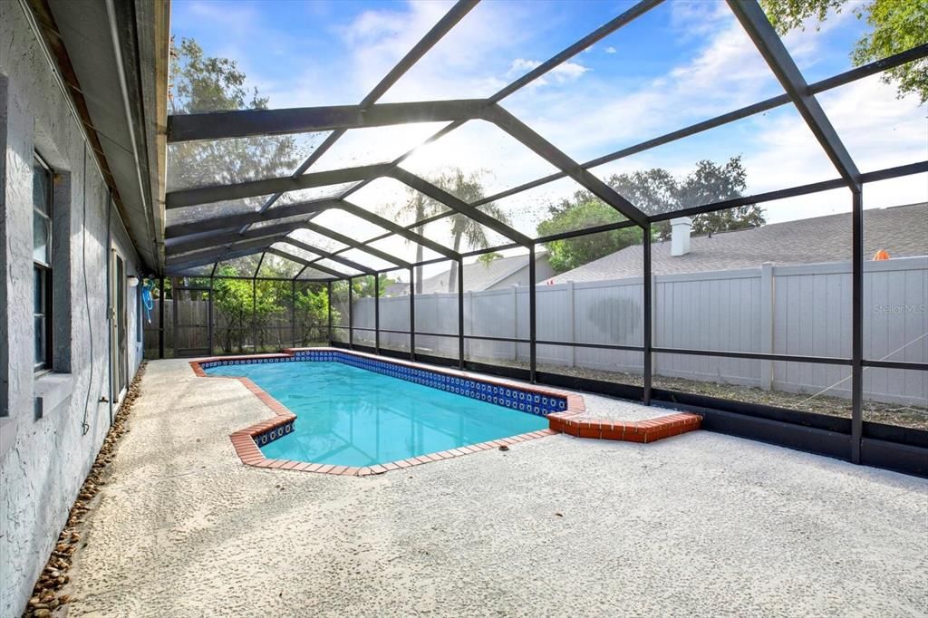 Под контрактом: $350,000 (3 спален, 2 ванн, 1487 Квадратных фут)