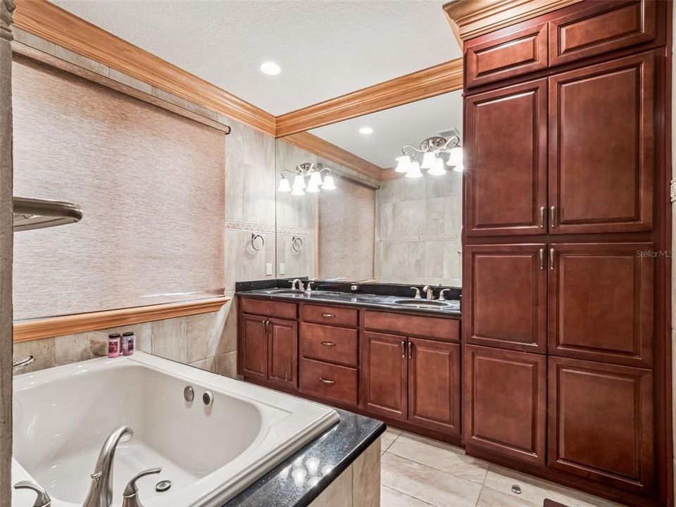 For Sale: $3,500,000 (2 beds, 2 baths, 3859 Square Feet)