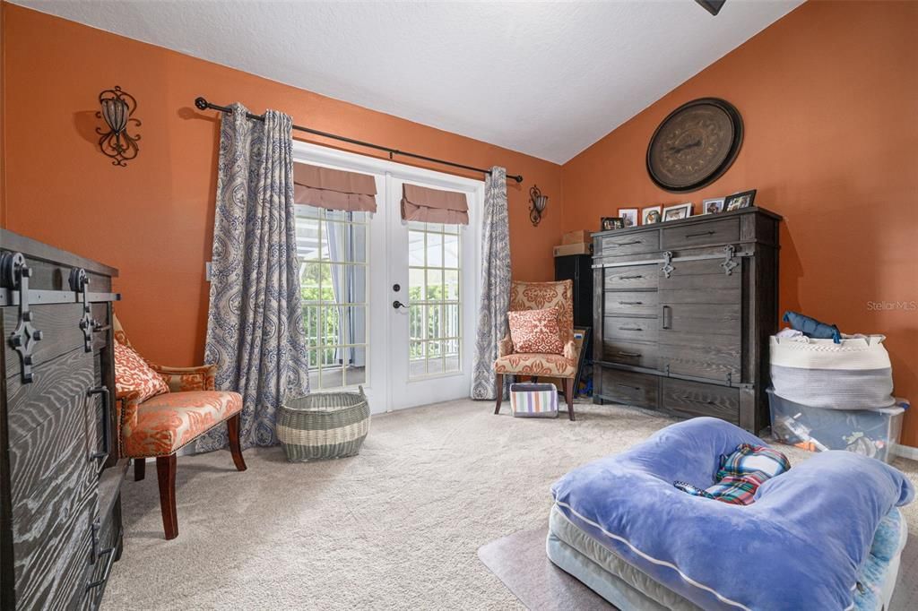 合同活跃: $584,900 (5 贝兹, 4 浴室, 3505 平方英尺)