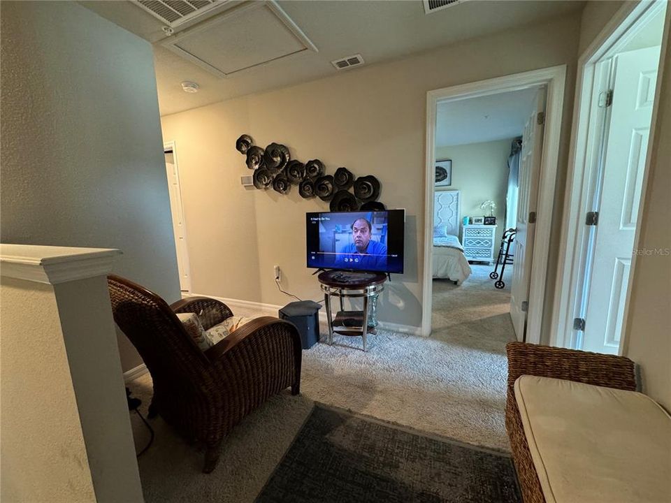 En Venta: $369,900 (3 camas, 2 baños, 1557 Pies cuadrados)