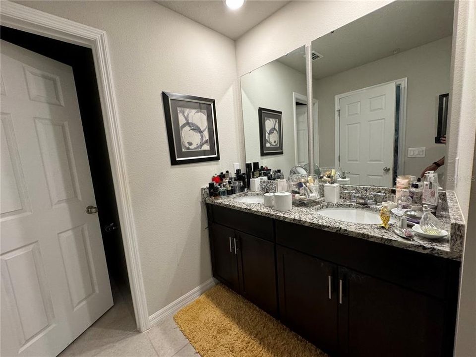 En Venta: $369,900 (3 camas, 2 baños, 1557 Pies cuadrados)