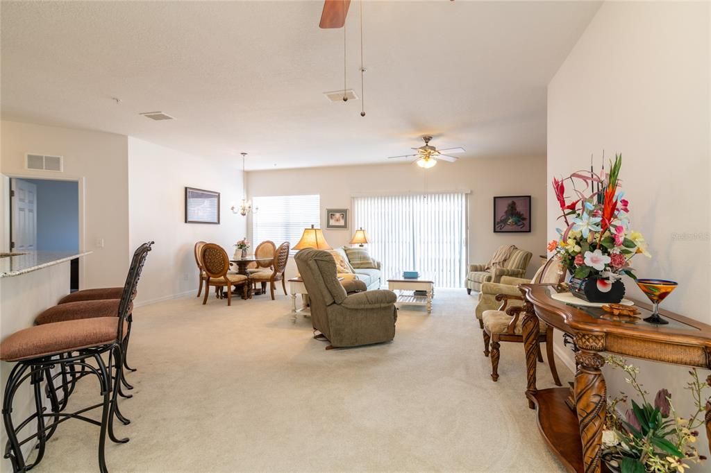 En Venta: $250,000 (2 camas, 2 baños, 1588 Pies cuadrados)