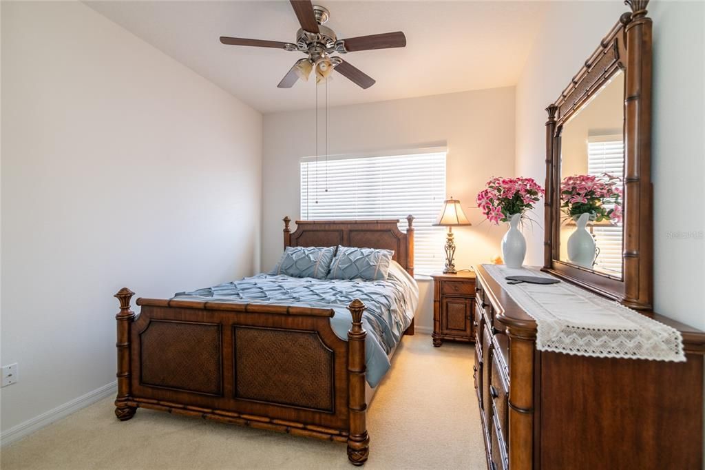 En Venta: $250,000 (2 camas, 2 baños, 1588 Pies cuadrados)