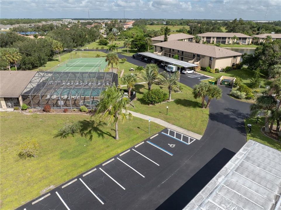 На продажу: $140,000 (2 спален, 2 ванн, 957 Квадратных фут)