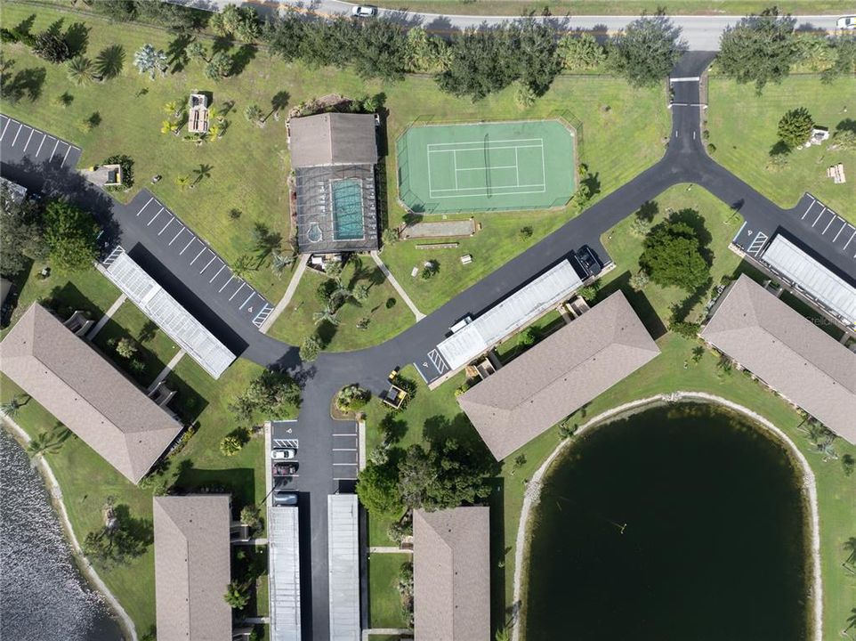 На продажу: $140,000 (2 спален, 2 ванн, 957 Квадратных фут)