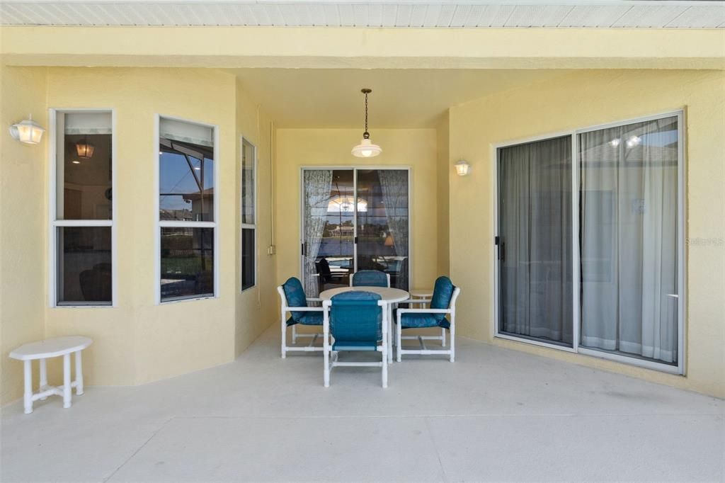 Active With Contract: $600,000 (4 beds, 3 baths, 2430 Square Feet)