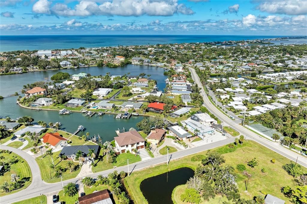 Active With Contract: $654,000 (2 beds, 1 baths, 1254 Square Feet)