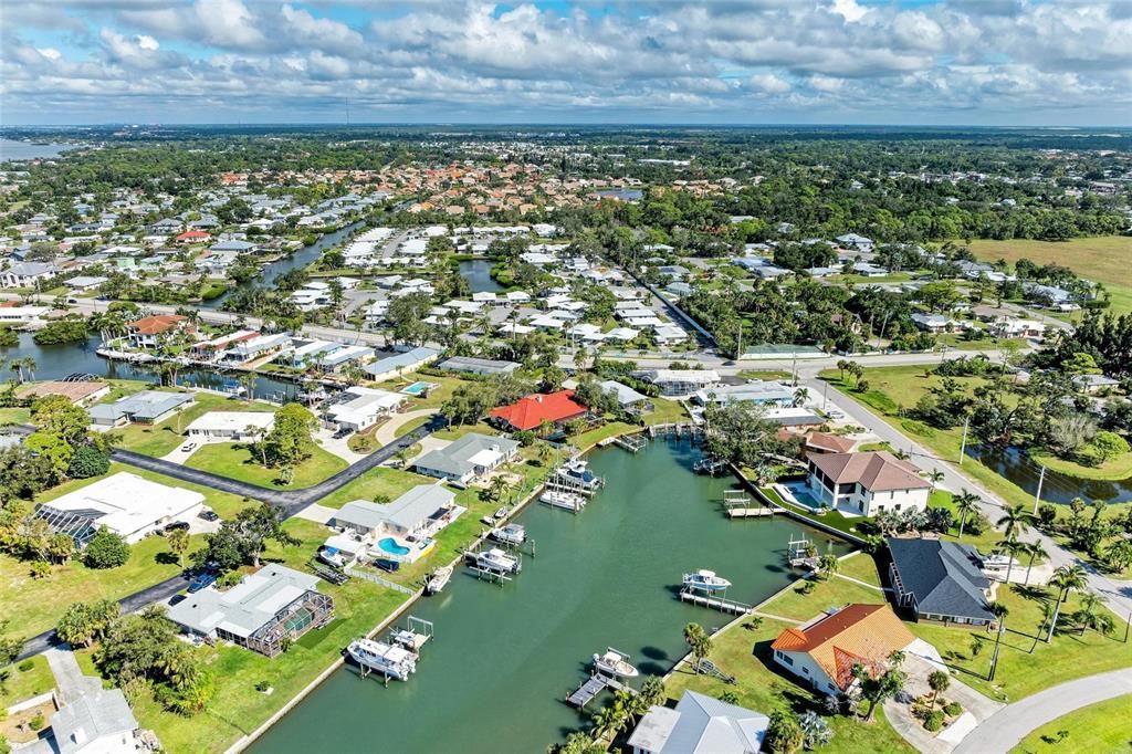 Active With Contract: $654,000 (2 beds, 1 baths, 1254 Square Feet)