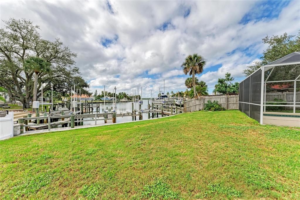 Active With Contract: $654,000 (2 beds, 1 baths, 1254 Square Feet)