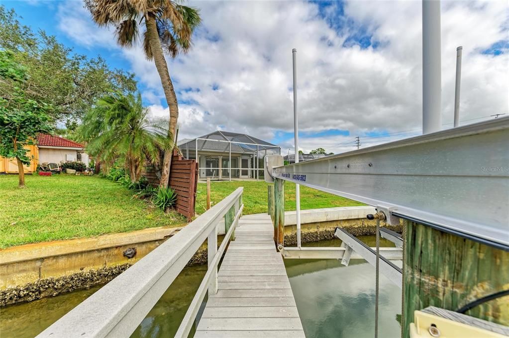 Active With Contract: $654,000 (2 beds, 1 baths, 1254 Square Feet)