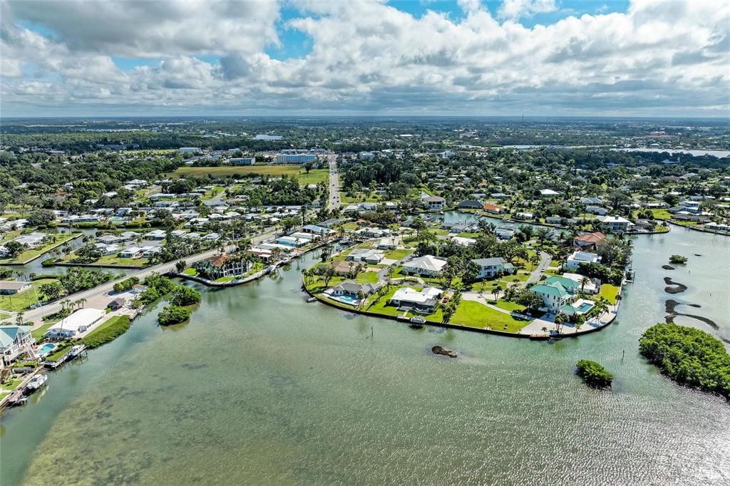 Active With Contract: $654,000 (2 beds, 1 baths, 1254 Square Feet)